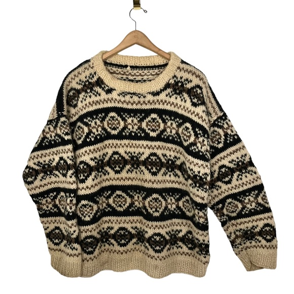 VINTAGE Chunky Wool Knit Pullover - Picture 9 of 9